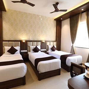 Executive Triple Room